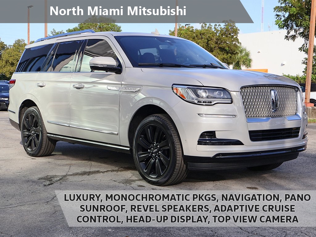 2022 Lincoln Navigator Reserve's photo