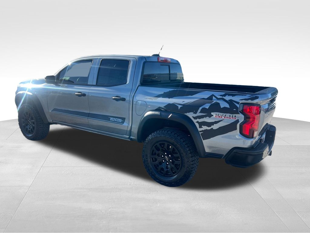 2023 Chevrolet Colorado Trail Boss photo 3