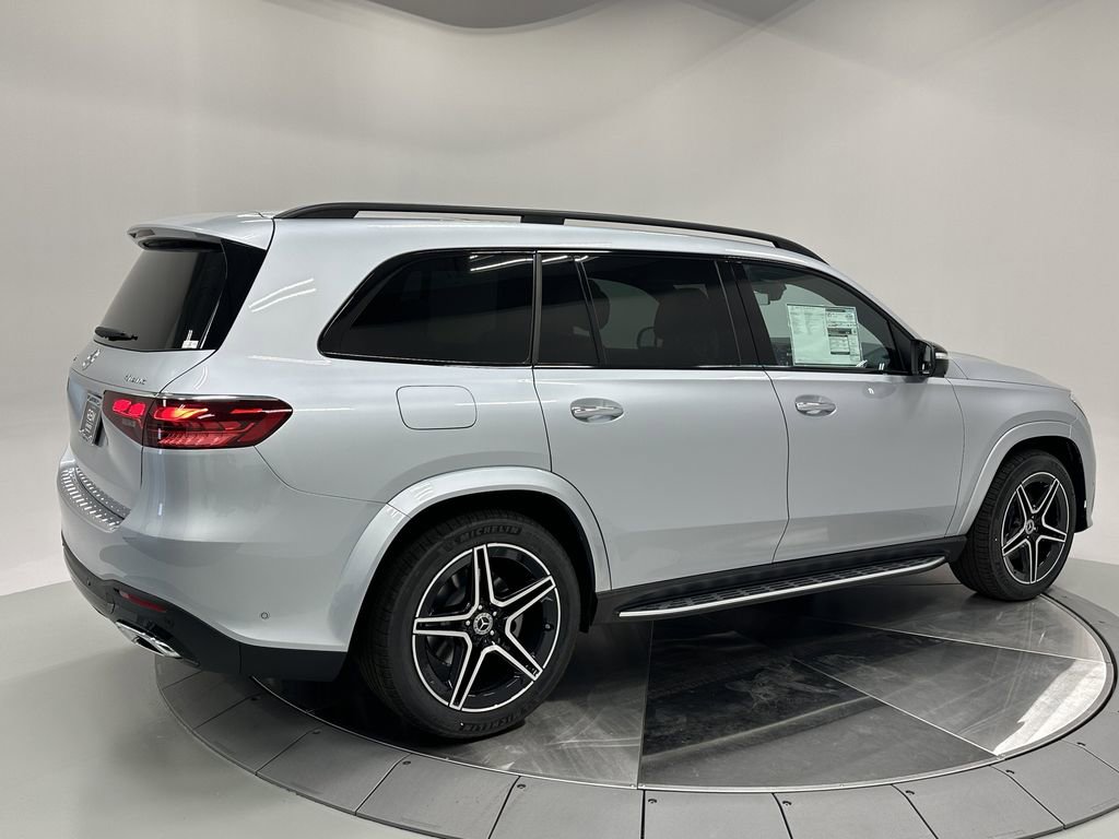 2026 Mercedes Benz GLS 450 4MATIC photo 7