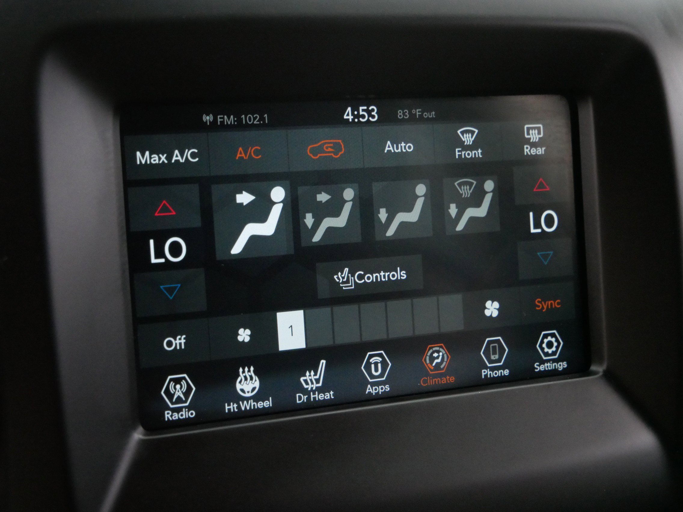 2018 Jeep Compass Latitude photo 21