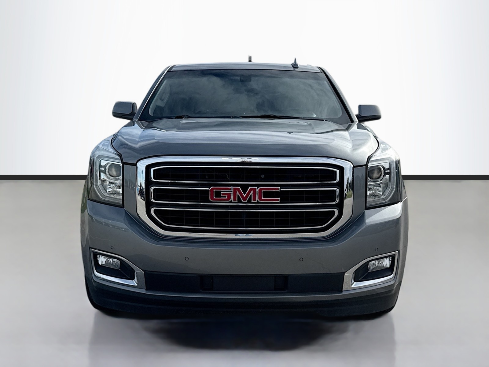 2020 Gmc Yukon SLE photo 2