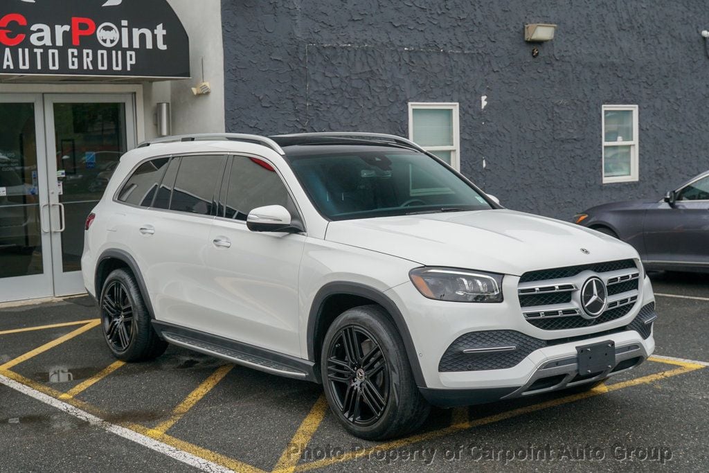 2022 Mercedes Benz GLS 450 4MATIC photo 4