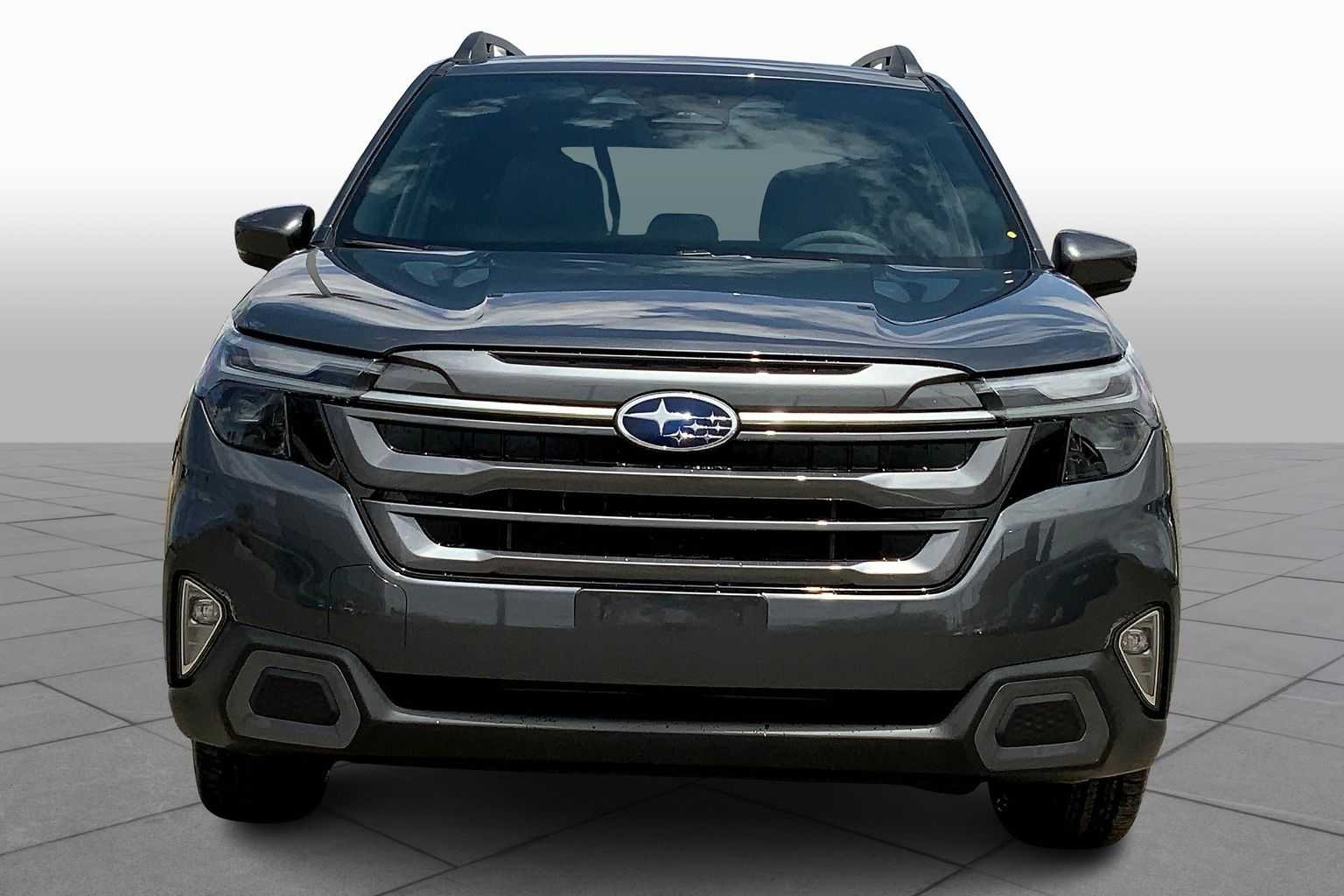 2025 Subaru Forester Limited photo 2