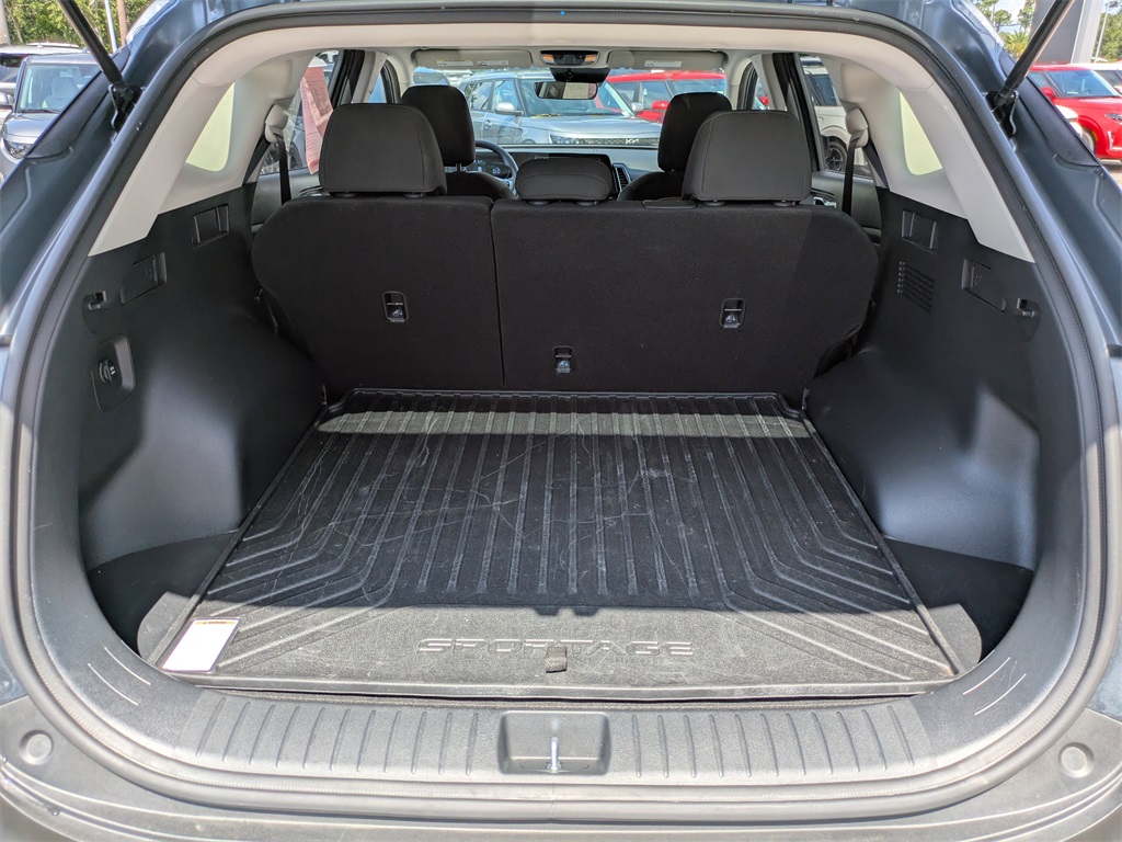 2025 Kia Sportage Hybrid LX photo 8