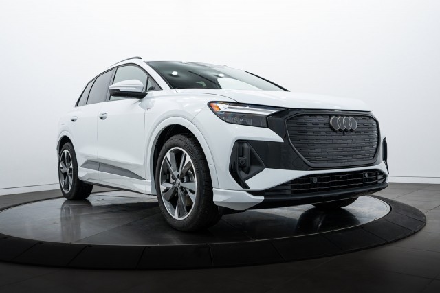 2024 Audi Q4 e-tron Premium Plus