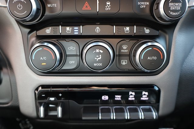 2020 Ram 2500 Laramie photo 26