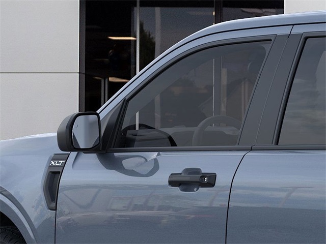 2025 Ford Maverick XLT photo 16