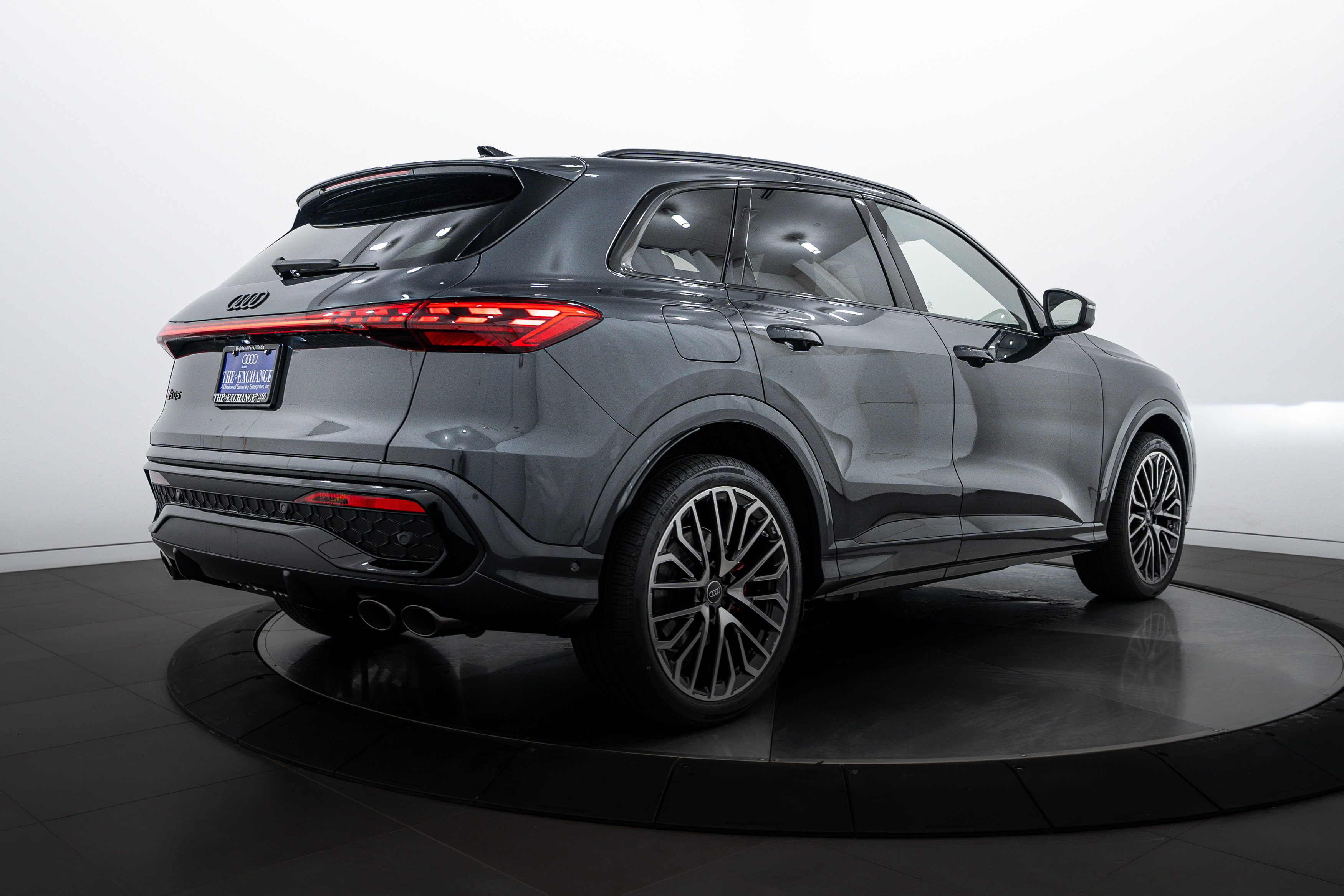 2025 Audi SQ5 Premium Plus photo 4