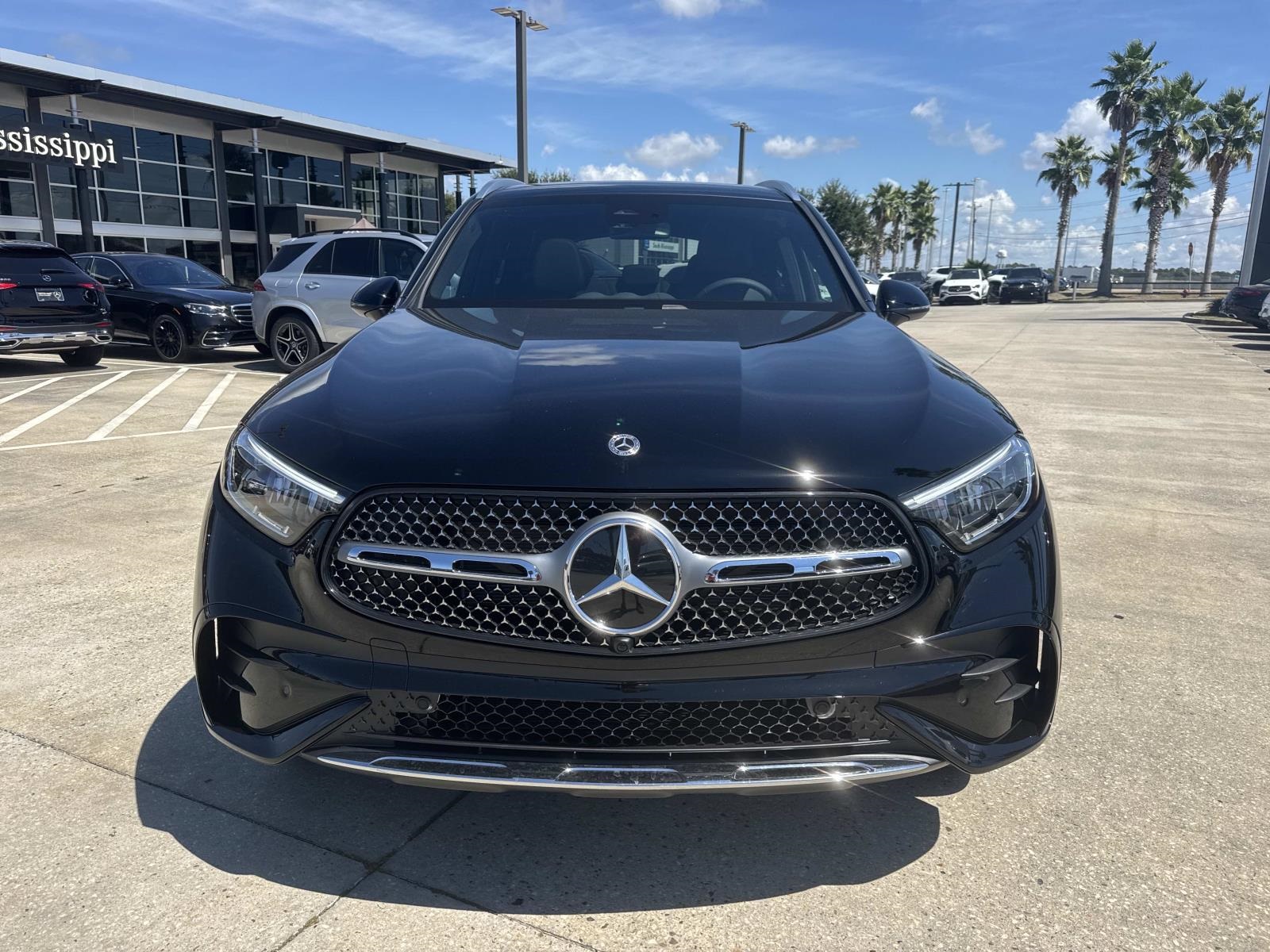 2026 Mercedes Benz GLC 300 photo 2