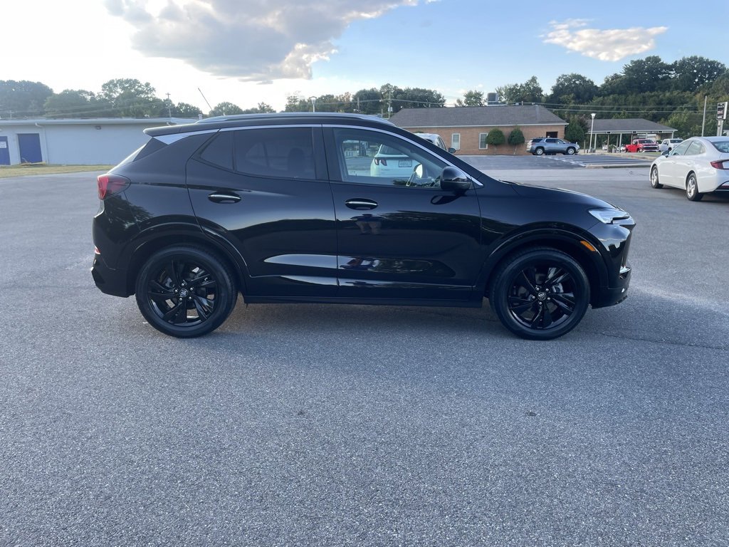 2024 Buick Encore GX Sport Touring photo 4