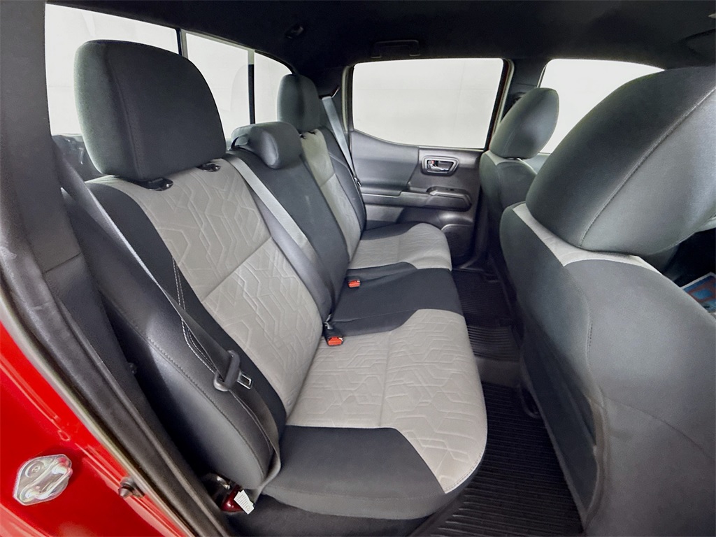 2022 Toyota Tacoma TRD Off-Road photo 23