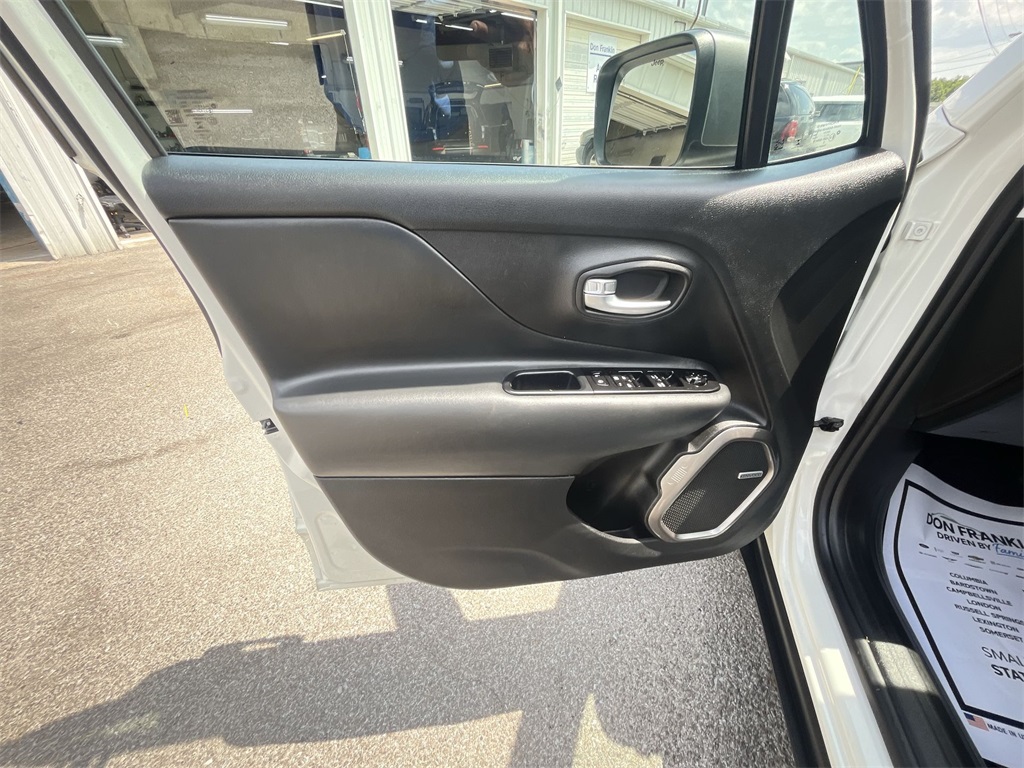 2021 Jeep Renegade Limited photo 13