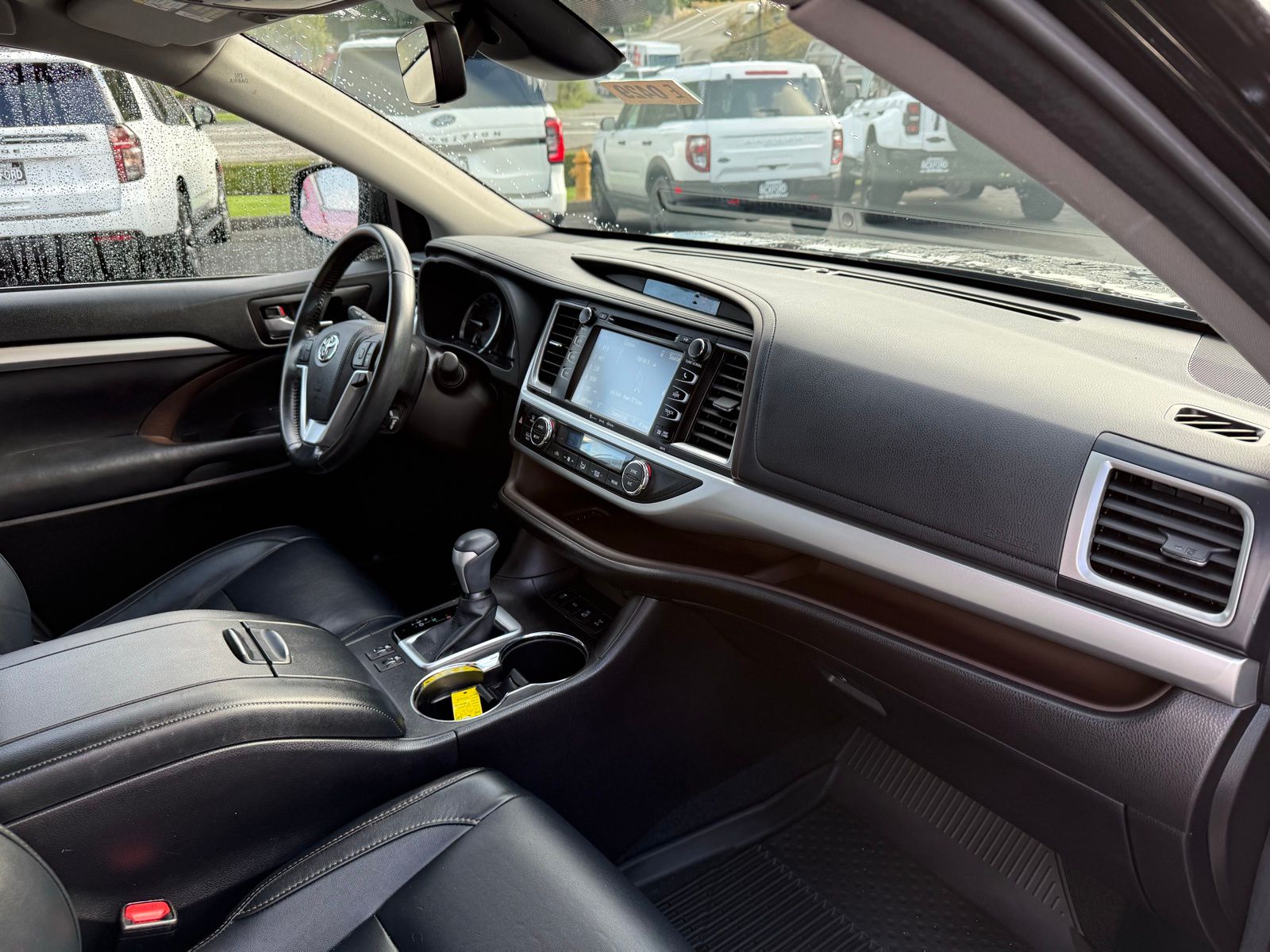 2017 Toyota Highlander XLE photo 15