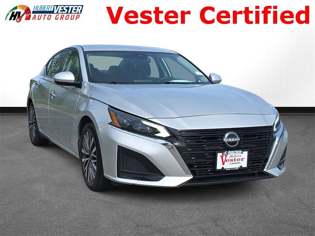 2023 Nissan Altima 2.5 SV photo 3