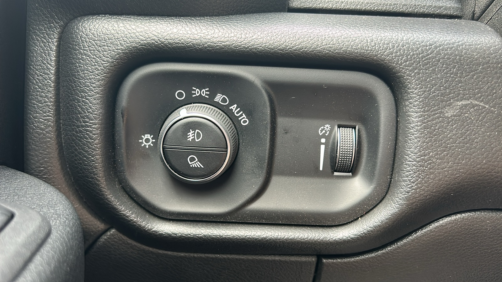 2025 Ram 2500 Tradesman photo 23