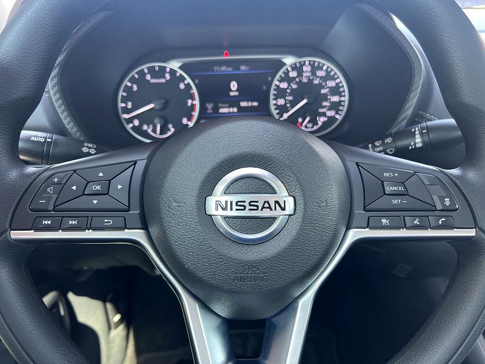 2023 Nissan Sentra SV photo 18