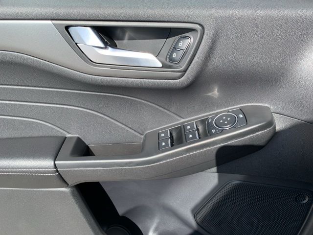 2025 Ford Escape Plug-In Hybrid Base photo 12