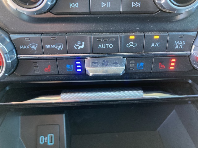 2022 Ford F-150 Lariat photo 30