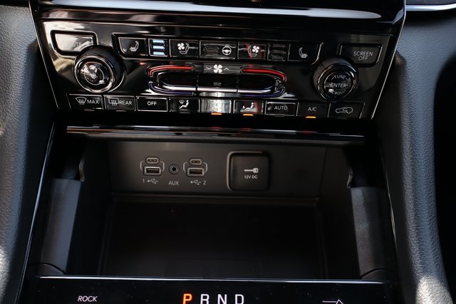 2025 Jeep Grand Cherokee Overland photo 20
