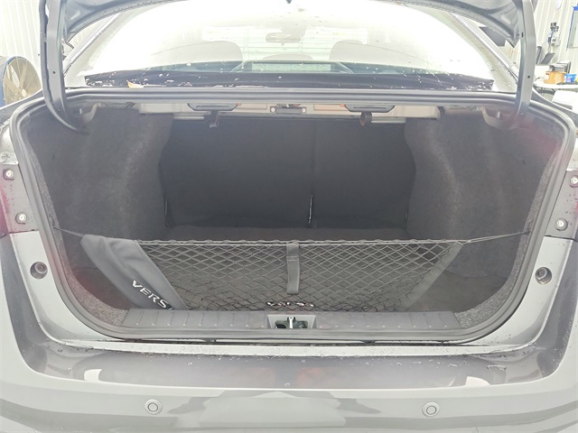 2025 Nissan Versa 1.6 SV photo 34