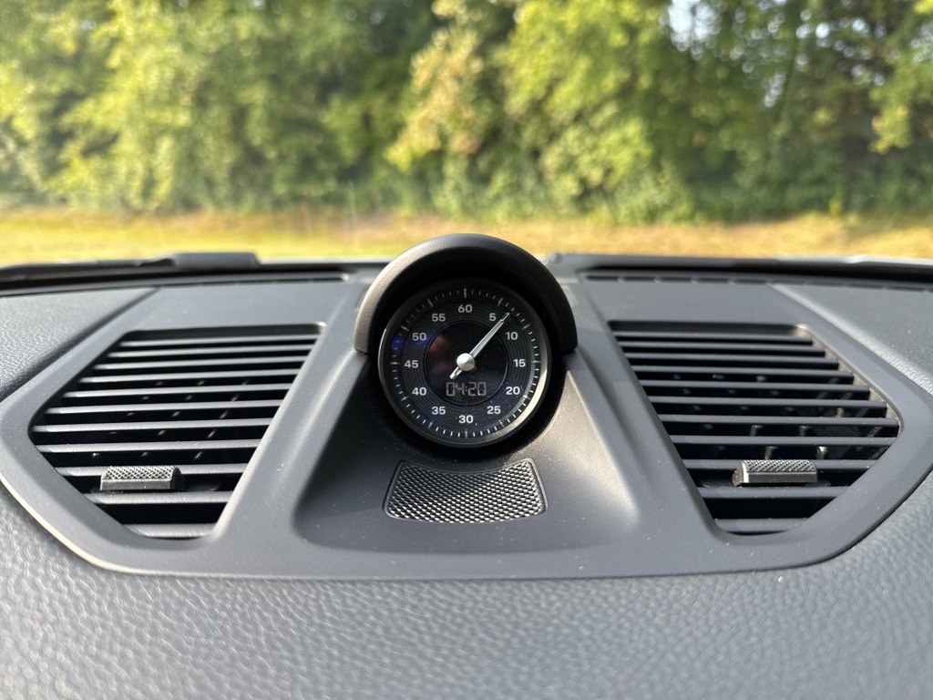 2023 Porsche 911 4 T photo 18