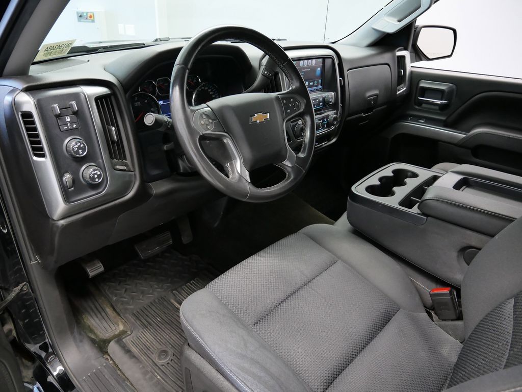 Used 2016 Chevrolet Silverado 1500 LT with VIN 3GCUKREC8GG188128 for sale in Coon Rapids, Minnesota