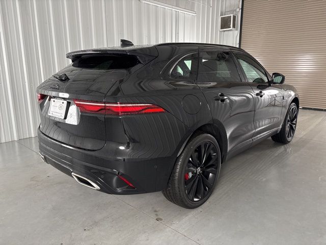 2025 Jaguar F-PACE P400 R-Dynamic S photo 4