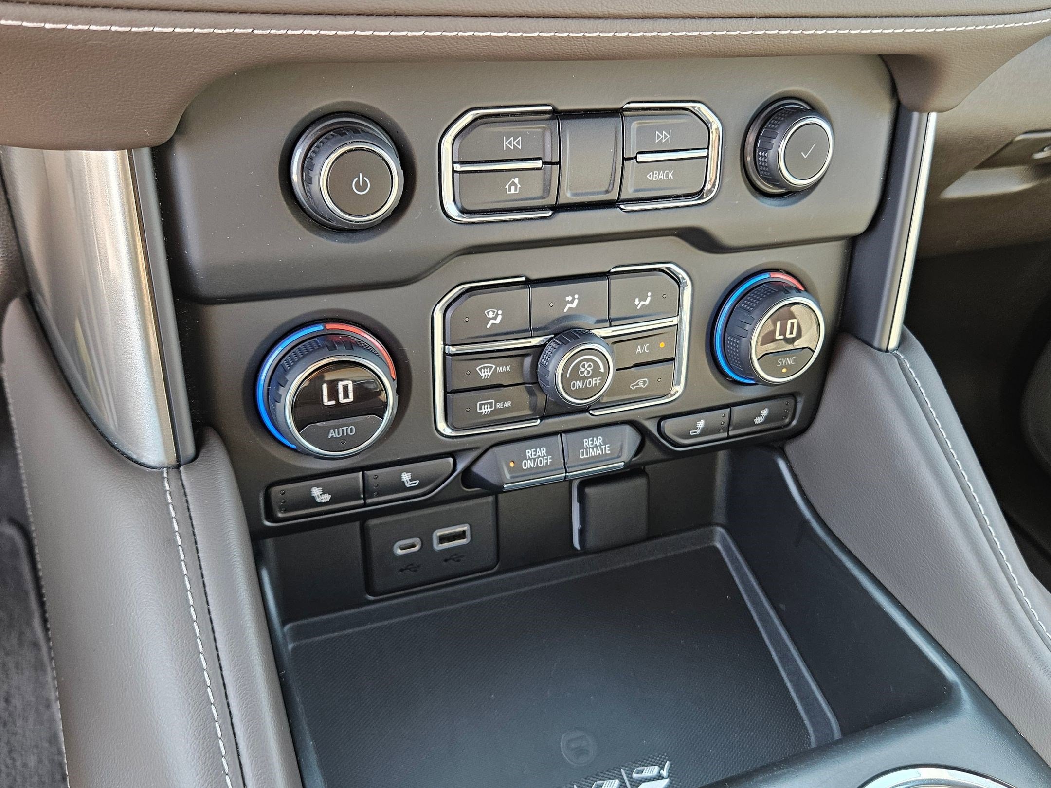 2021 Chevrolet Tahoe LT photo 17