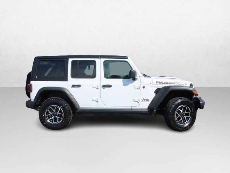 2024 Jeep Wrangler Rubicon photo 2
