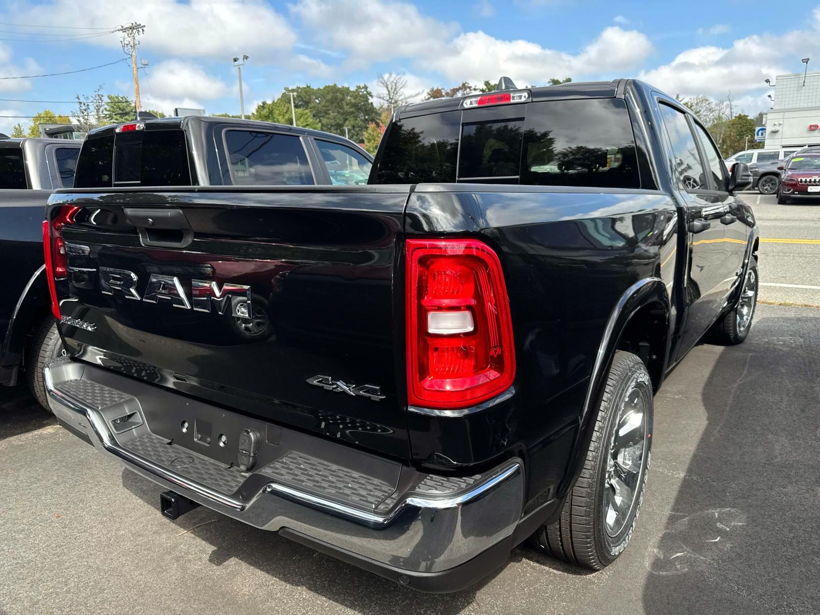 2025 Ram 1500 Big Horn photo 3