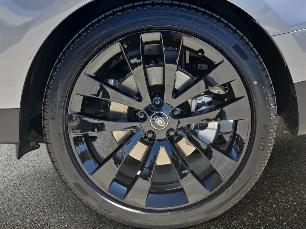 2025 Land Rover Range Rover Sport SE photo 30