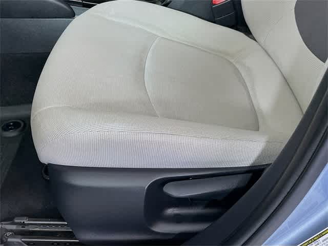 2020 Toyota Corolla LE photo 17