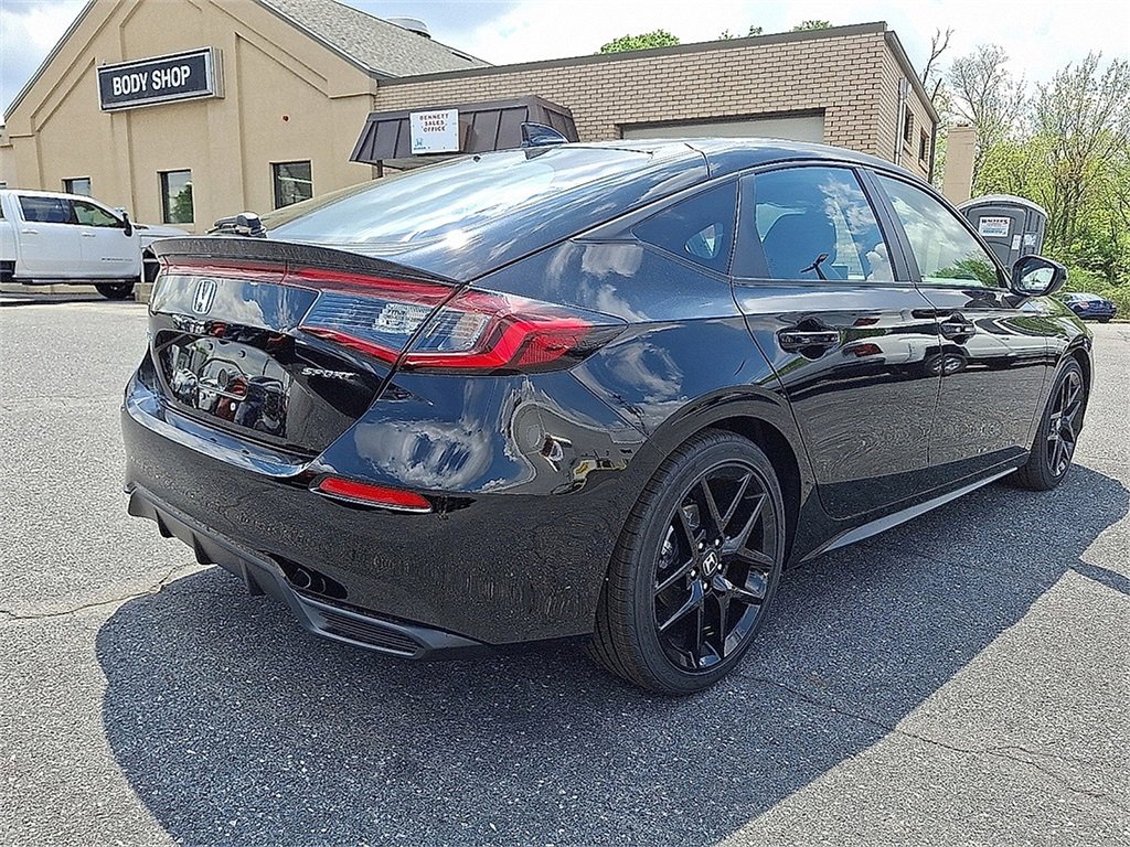 2025 Honda Civic Sport photo 3