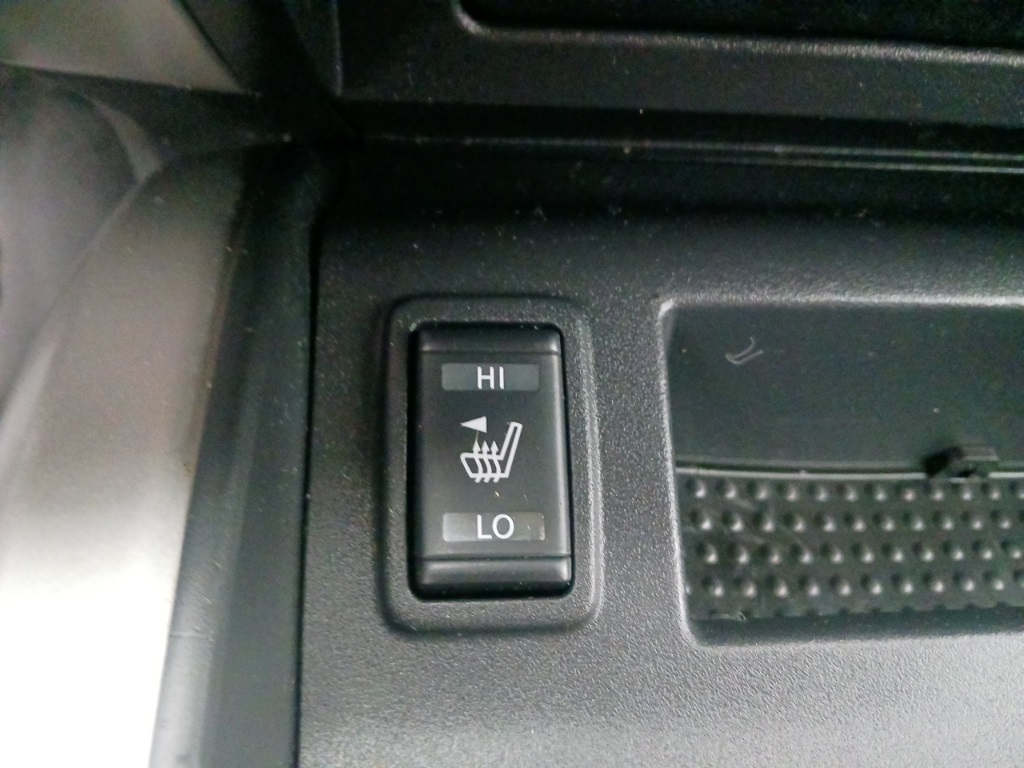 2018 Nissan Titan PRO-4X photo 23