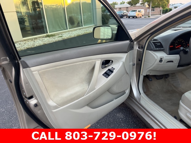 2007 Toyota Camry LE photo 5