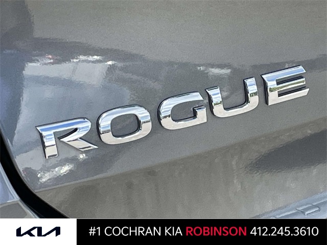 2018 Nissan Rogue SV photo 10