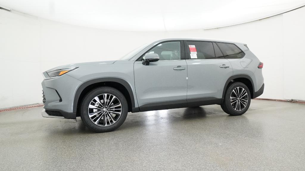 2026 Toyota Grand Highlander Hybrid MAX Platinum AWD photo 7