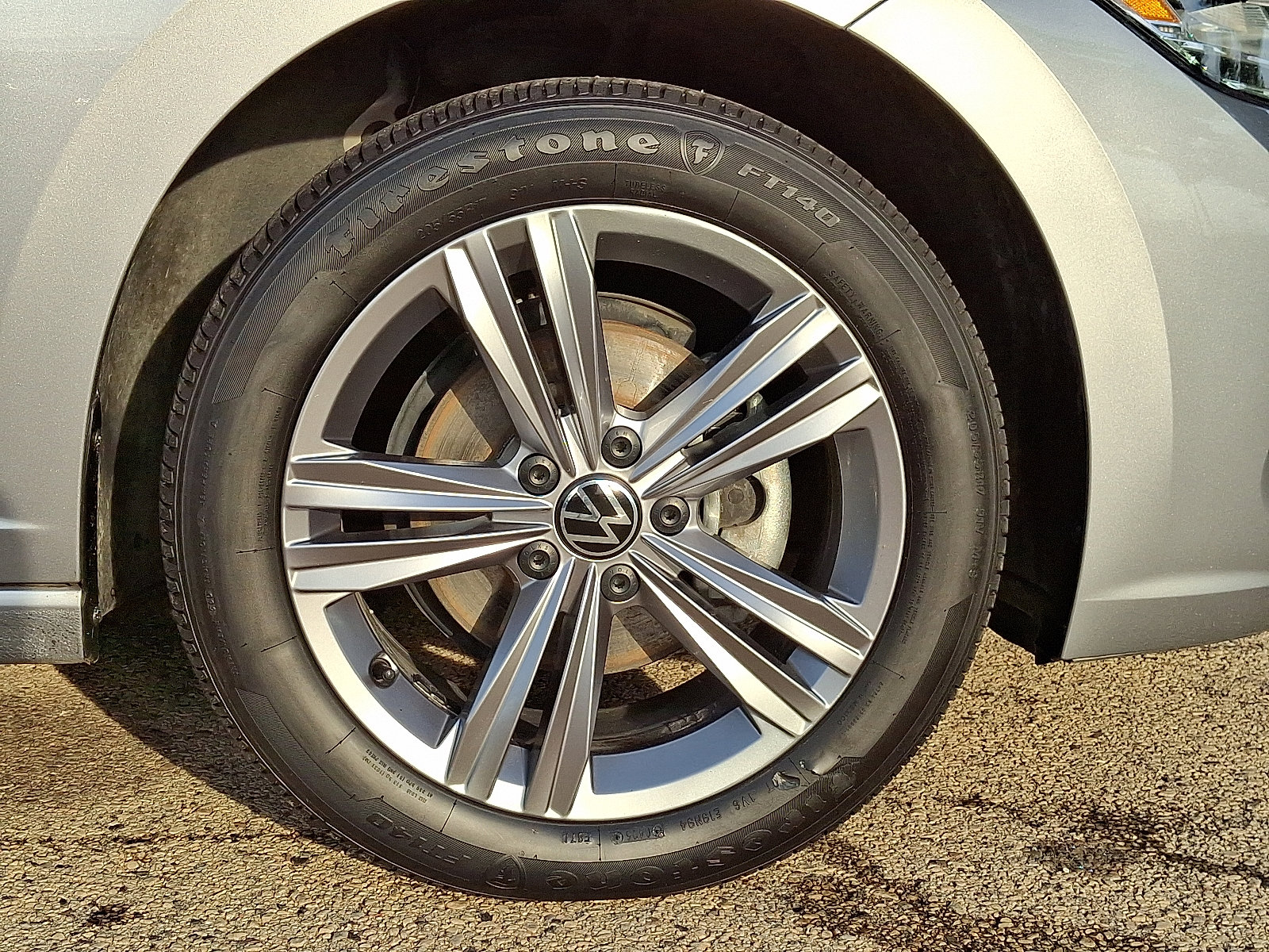 2024 Volkswagen Jetta SE photo 4