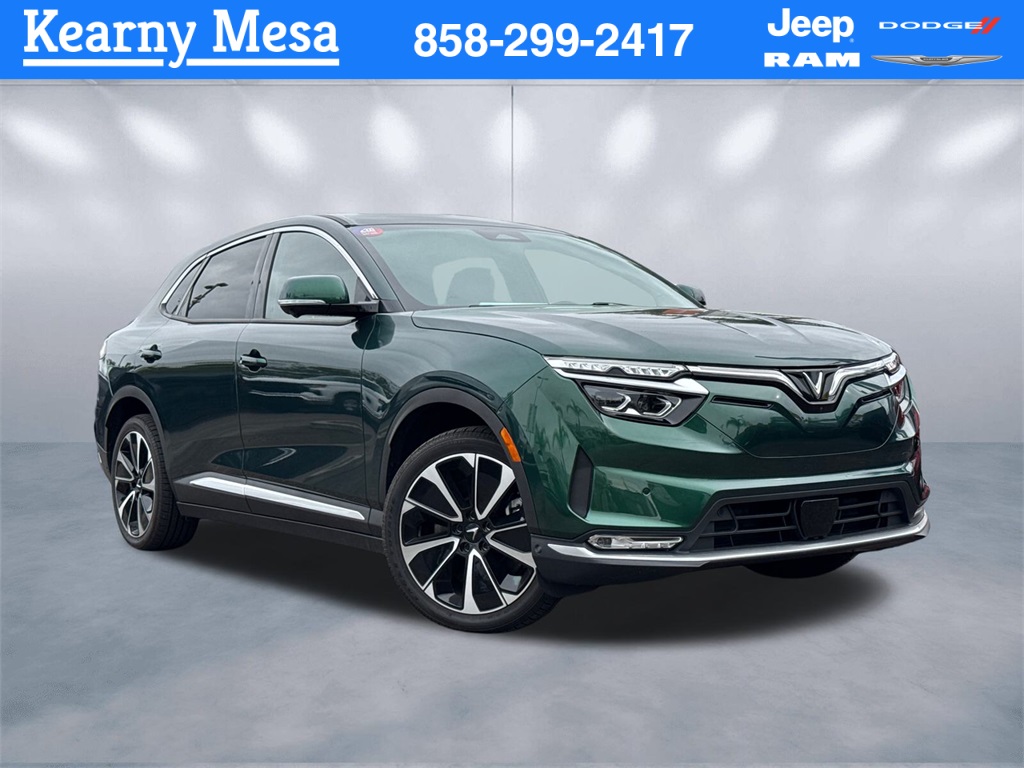 2025 VinFast VF 8 Plus's photo