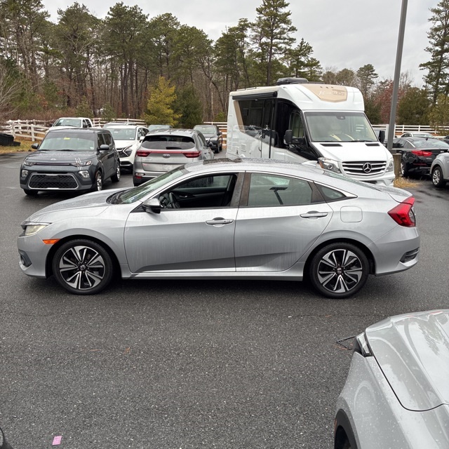 2017 Honda Civic EX-L's photo