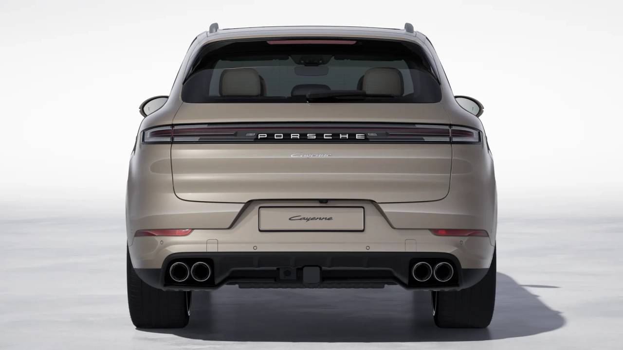 2026 Porsche Cayenne photo 8