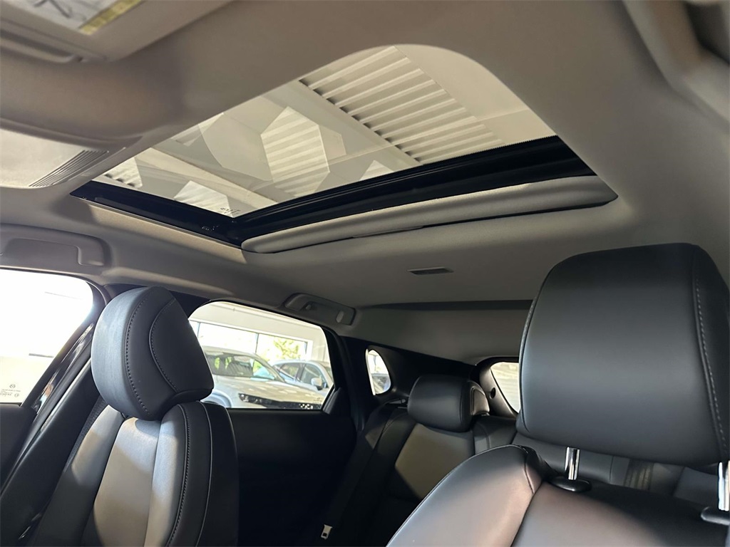 2026 Mazda CX-30 2.5 S Preferred photo 4