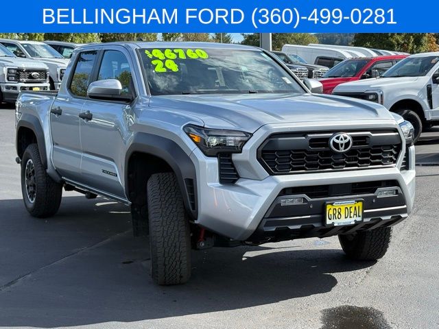 2024 Toyota Tacoma TRD Off-Road photo 3