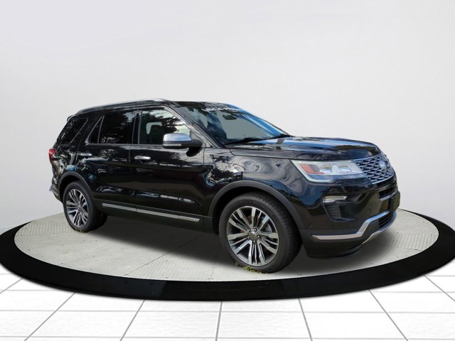 2019 Ford Explorer Platinum's photo