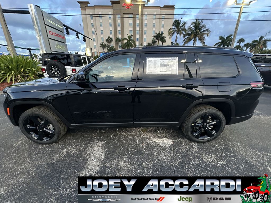 2025 Jeep Grand Cherokee Limited photo 5