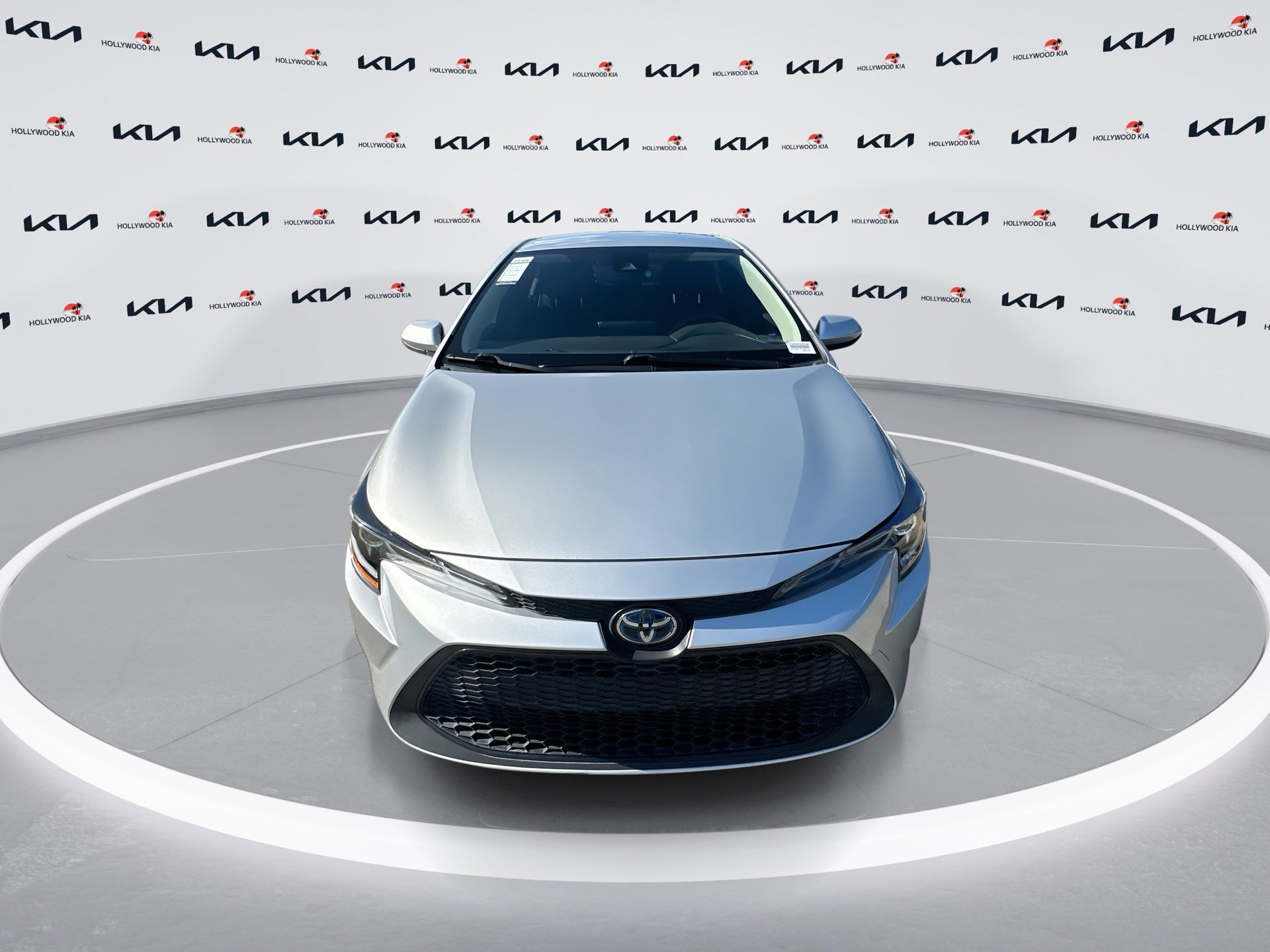 2022 Toyota Corolla Hybrid LE photo 3