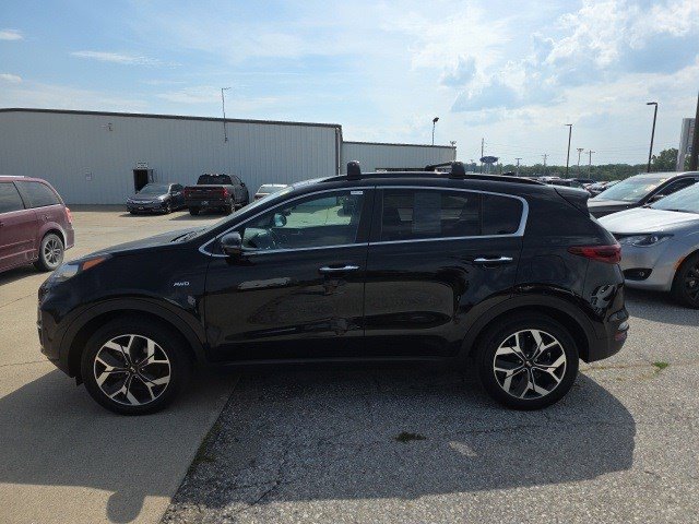2022 Kia Sportage EX photo 4