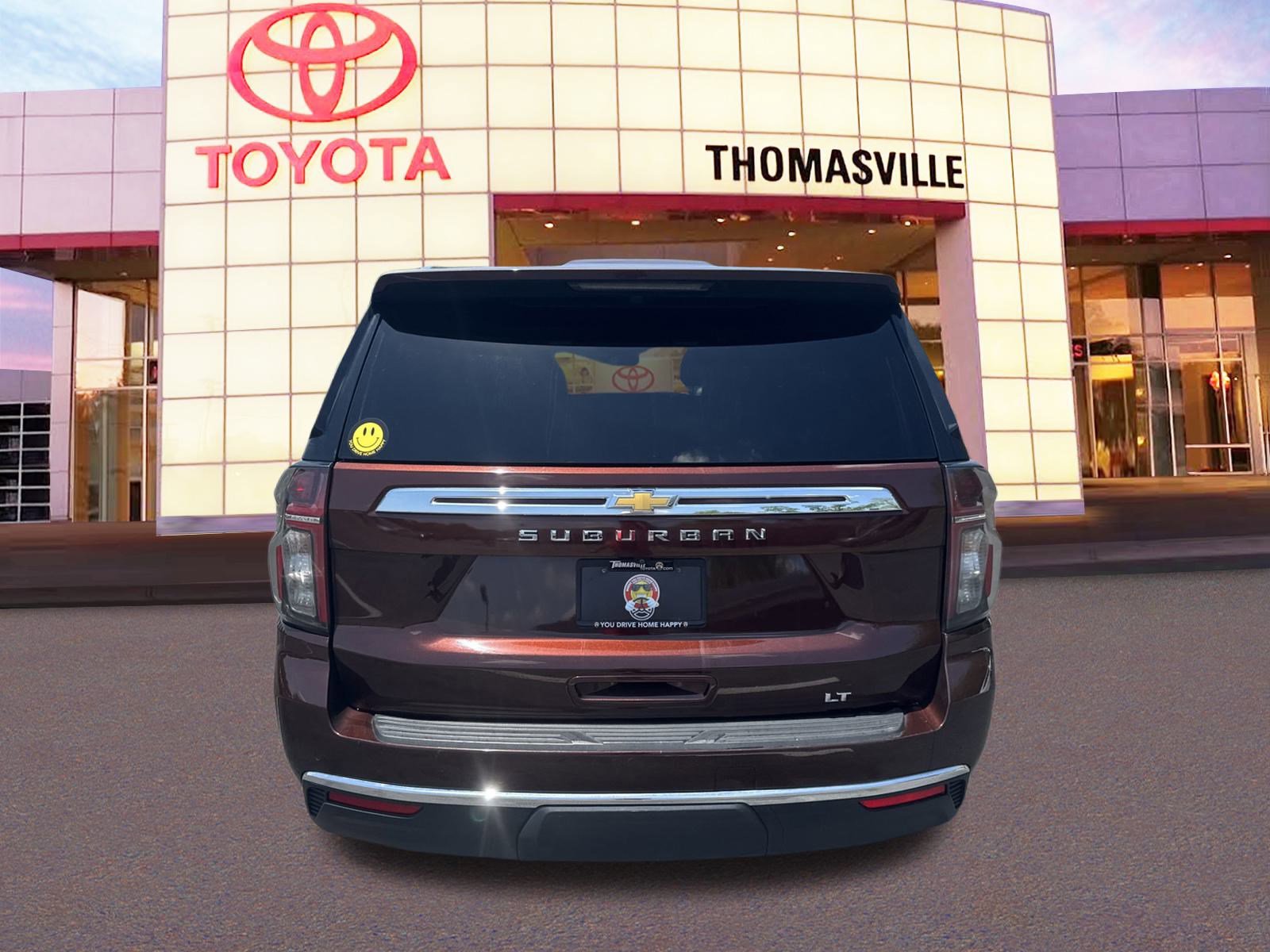 2023 Chevrolet Suburban LT photo 4