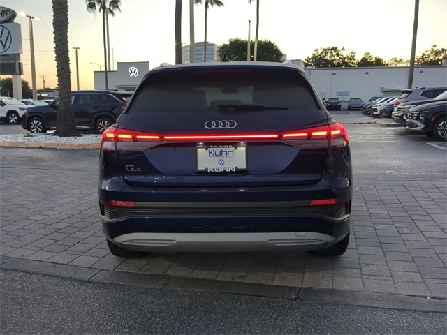 2023 Audi Q4 40 E-tron Premium Plus photo 3