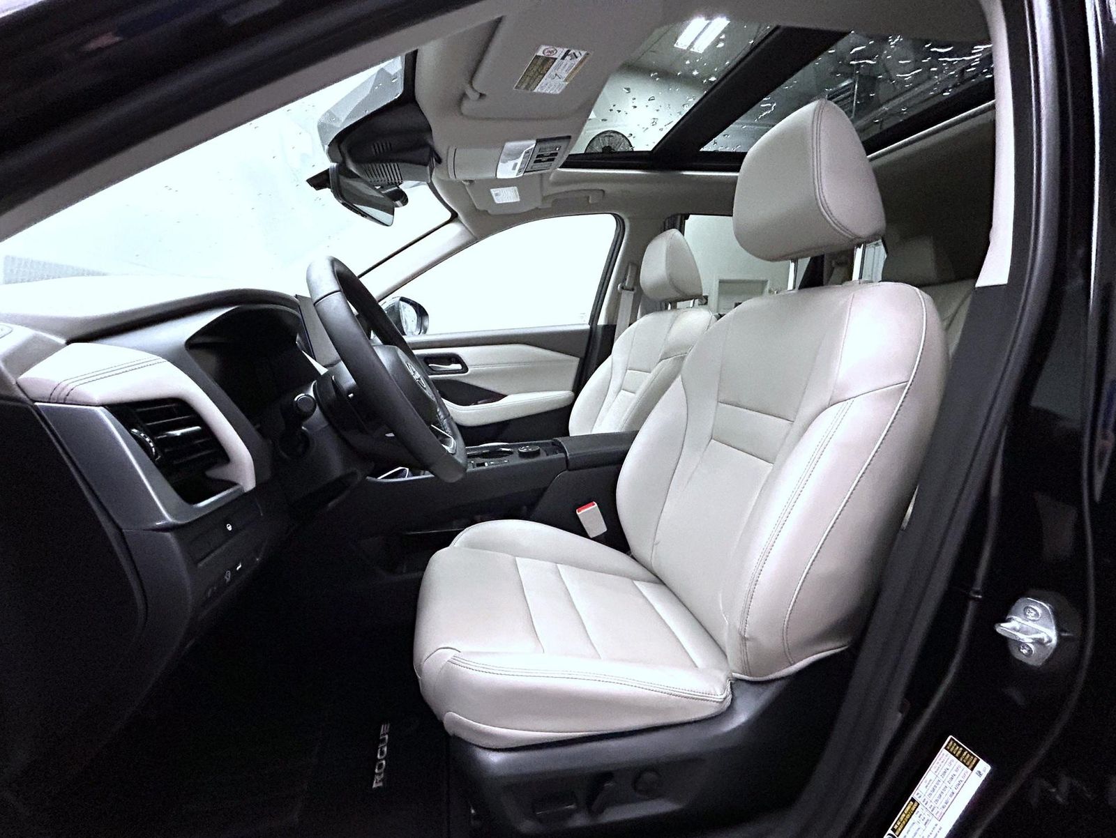 2024 Nissan Rogue SL photo 10